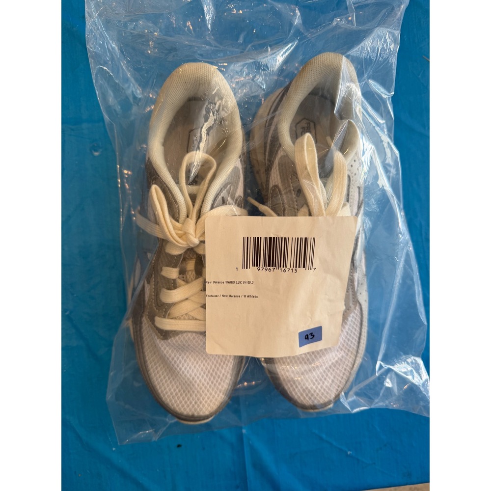 New Balance Fresh Foam Waris Lux V4 Silver White Running Shoes Womens 9